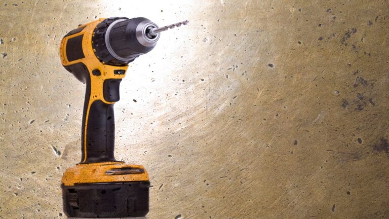 furadeira parafusadeira amarela