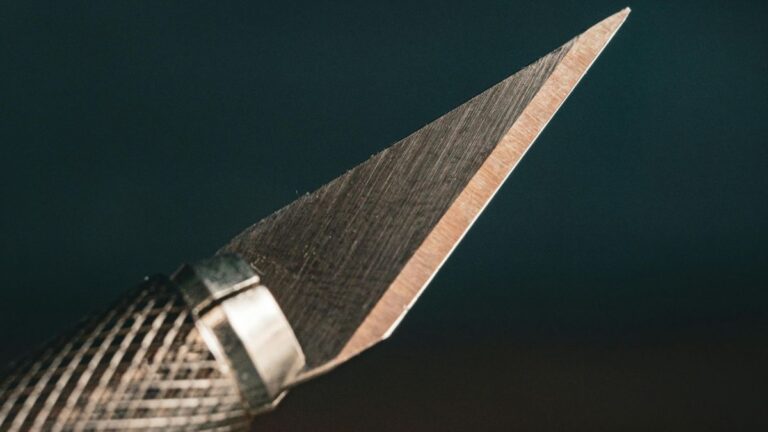 estilete de precisao